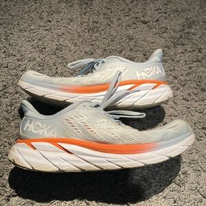 Hoka Clifton 8